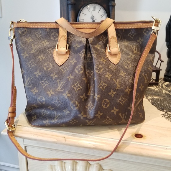 Louis Vuitton Handbags - 🚫 S O L D 🚫